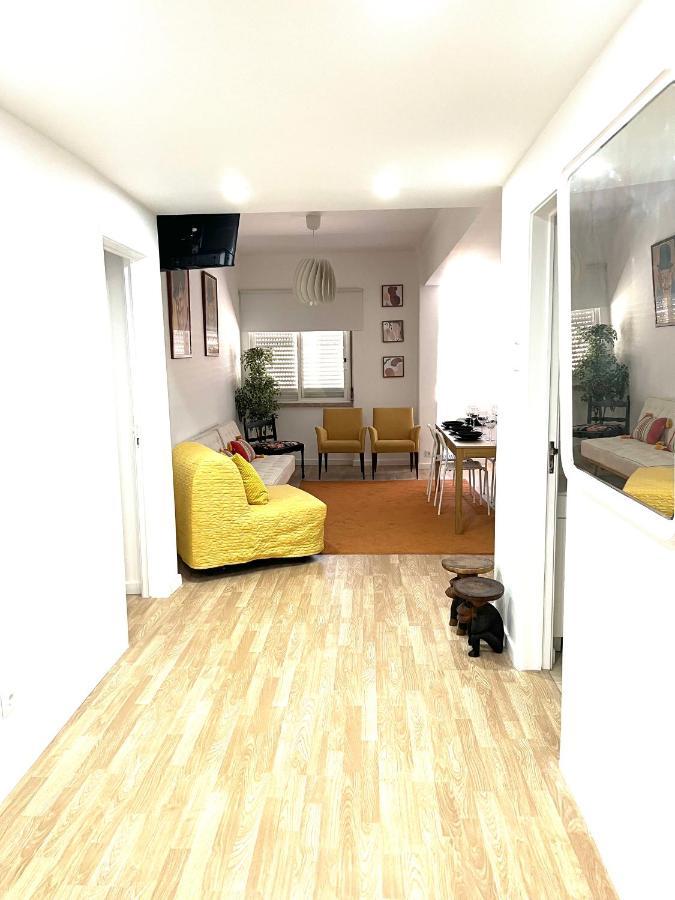 Almada Big Flat Next To Lisbon And Caparica Beach מראה חיצוני תמונה