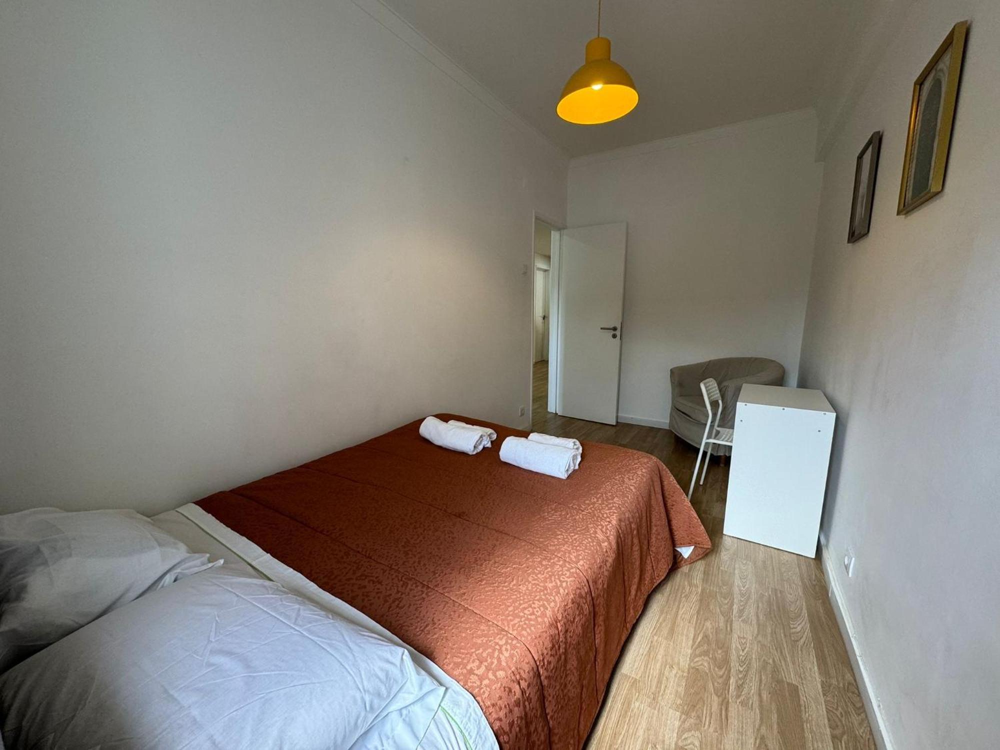 Almada Big Flat Next To Lisbon And Caparica Beach מראה חיצוני תמונה