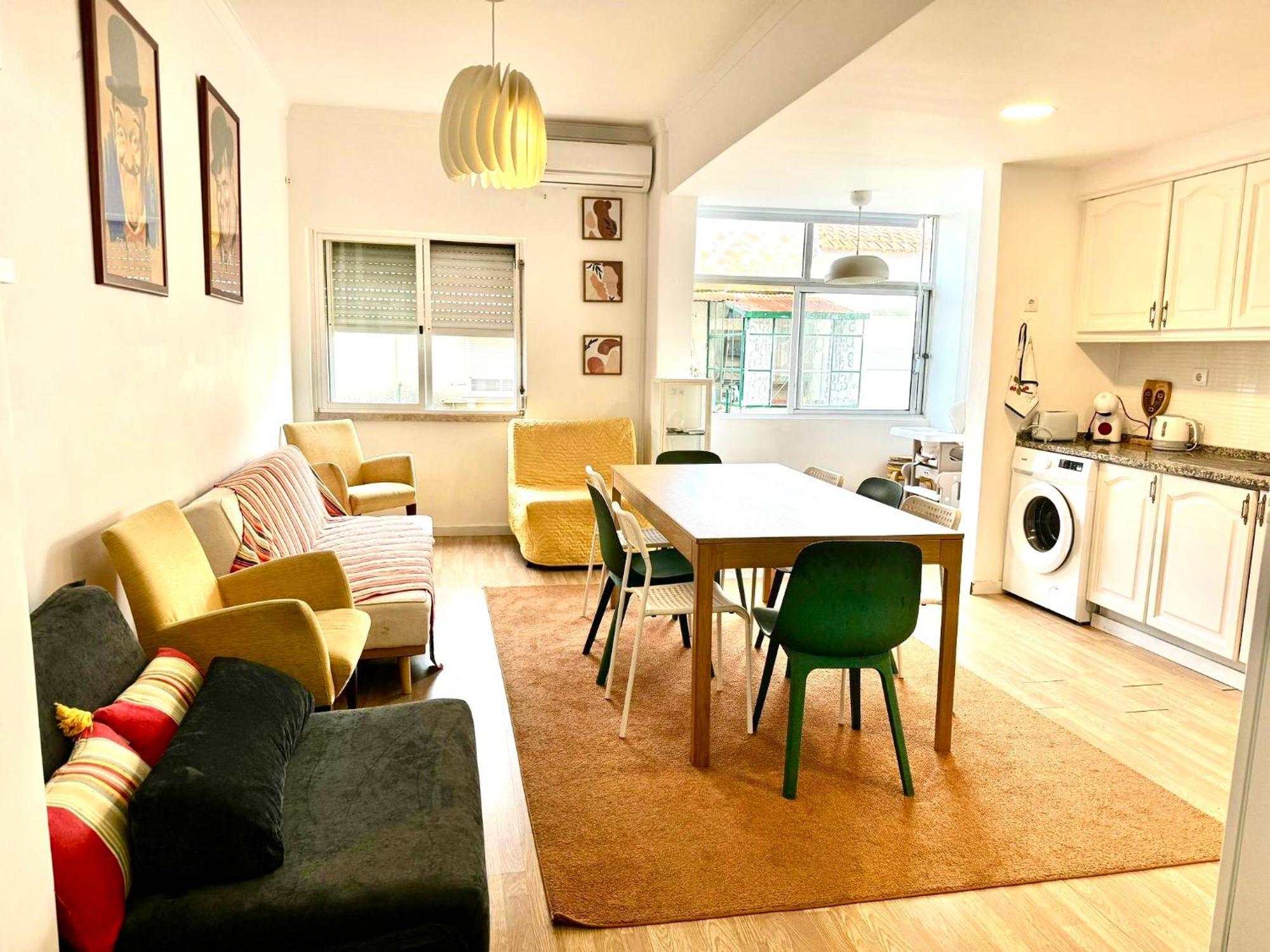 Almada Big Flat Next To Lisbon And Caparica Beach מראה חיצוני תמונה